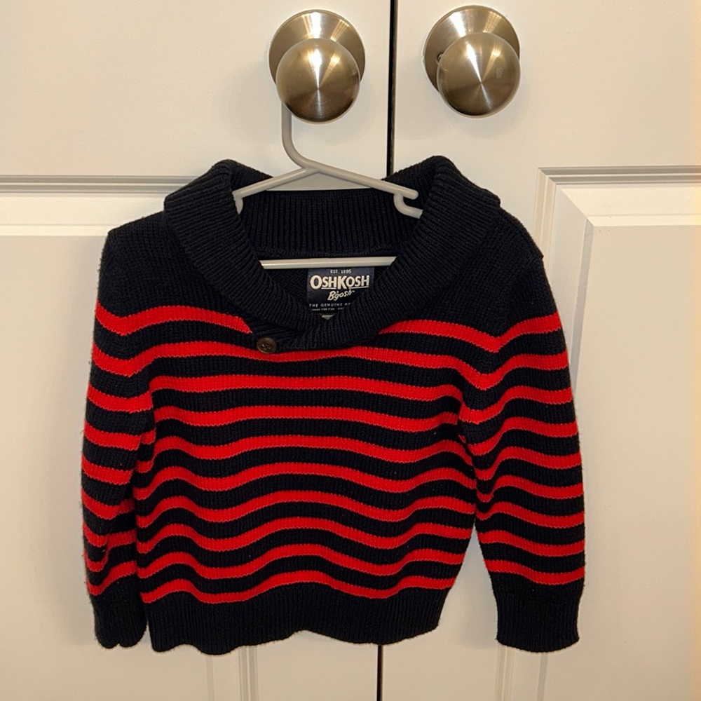 Boys Sweater, great condition. Size 3T